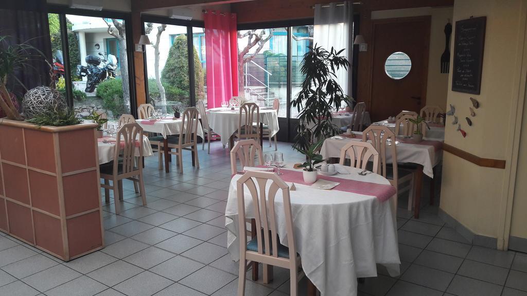 Logis L'Auberge Bourbonnaise Saint-Yorre Kültér fotó