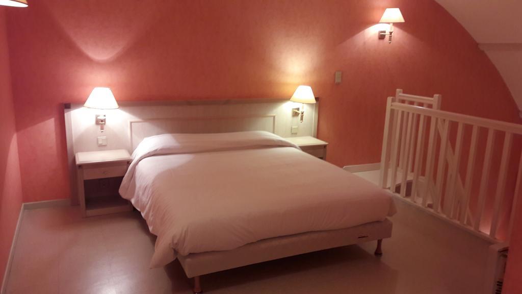 Logis L'Auberge Bourbonnaise Saint-Yorre Kültér fotó