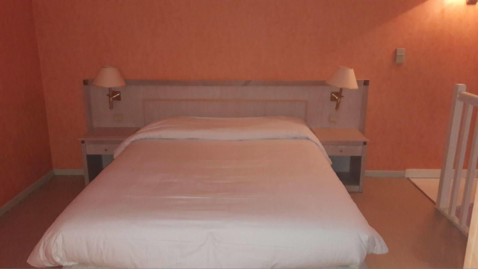 Logis L'Auberge Bourbonnaise Saint-Yorre Kültér fotó